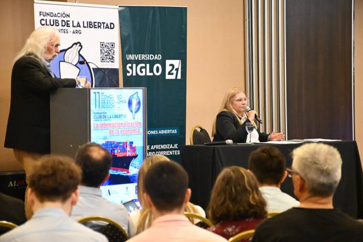LA PRESIDENTE CARMEN DELEGADO DISERTÓ EN EL 11° CONGRESO DE ECONOMÍA REGIONAL