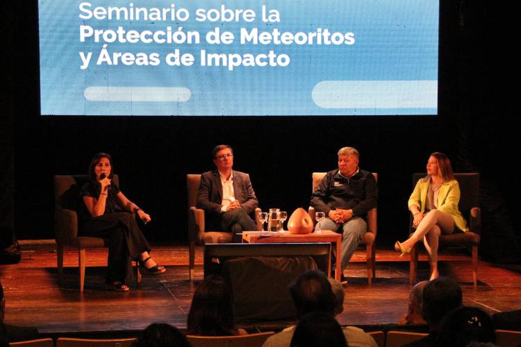 RESISTENCIA FUE SEDE DEL SEMINARIO “PROTECCIÓN DE LOS METEORITOS Y LA PRESERVACIÓN DE LAS ZONAS DE IMPACTO”