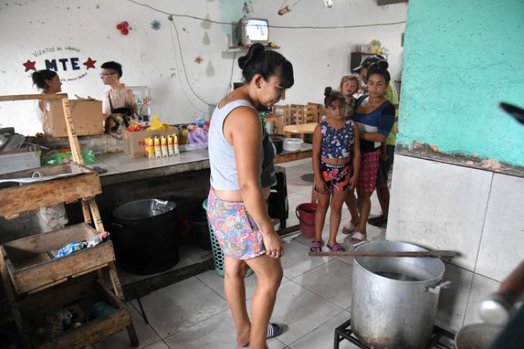 COMEDORES Y MERENDEROS EN BARRIOS POPULARES SIGUEN DANDO PELEA 