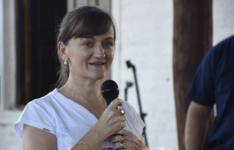LA VICEGOBERNADORA SCHNEIDER VISITÓ MESÓN DE FIERRO PARA FORTALECER EL VÍNCULO CON LA COMUNIDAD Y RESPONDER A SUS NECESIDADES