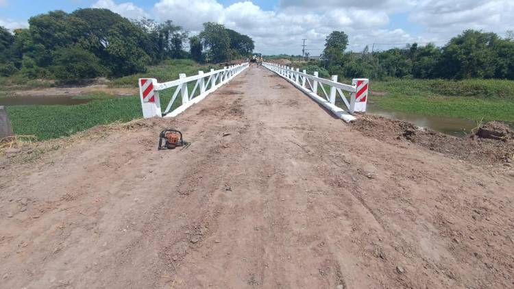 EL GOBIERNO PROVINCIAL HABILITÓ EL PUENTE BERGAGNO QUE UNE PUERTO TIROL CON FONTANA