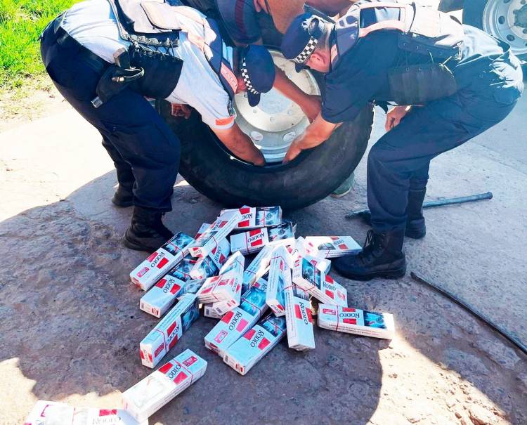 INCAUTARON 100 BREZAS DE CIGARRILLOS Y CUBIERTAS DE ORIGEN EXTRANJERO