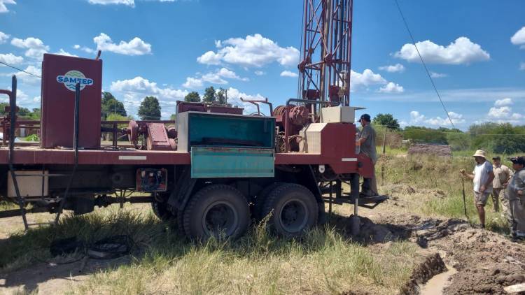 MAKALLÉ: SAMEEP REALIZÓ UNA PERFORACIÓN Y MEJORÓ EL CAUDAL DE AGUA POTABLE