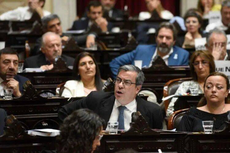 SEMANA CLAVE PARA EL GOBIERNO EN EL CONGRESO