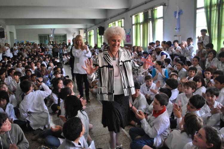 UN DÍA DE LA MEMORIA SIN ACTO EN LA ESCUELA