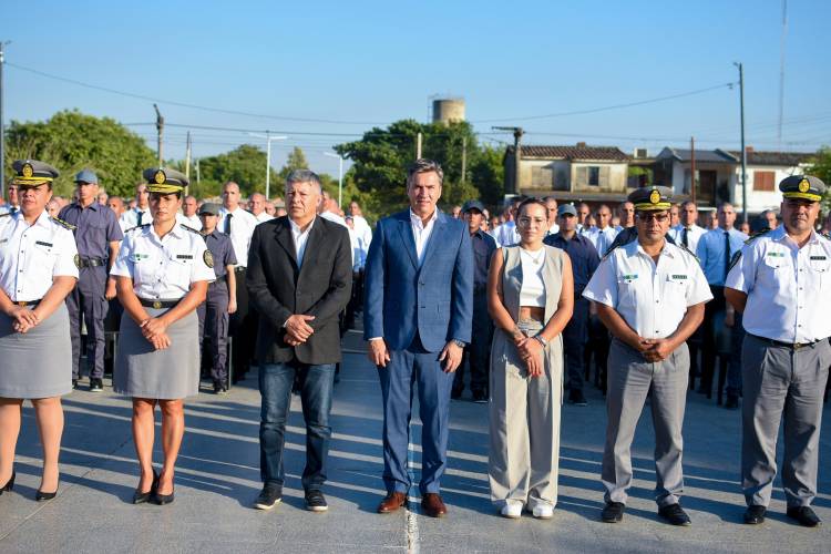 220 SUBADJUTORES Y NUEVOS AGENTES PENITENCIARIOS: “VAMOS A CUIDAR A LOS CHAQUEÑOS DE BIEN”, ASEGURÓ EL GOBERNADOR ZDERO