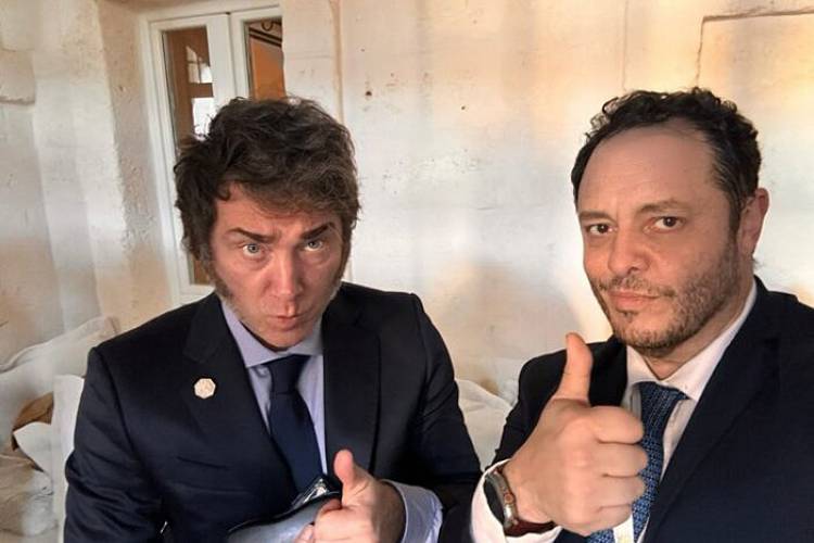 CRÍTICAS LIBERTARIAS A DEMIAN REIDEL Y PEDIDO DE DISCULPAS DEL ASESOR DE MILEI