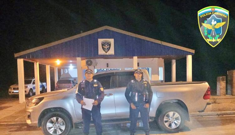 CAMINERA SECUESTRÓ UNA CAMIONETA CON PEDIDO Y RECUPERÓ UNA MOTOCICLETA