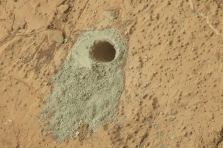 EL ROBOT CURIOSITY DE LA NASA DETECTÓ LAS MOLÉCULAS ORGÁNICAS MÁS GRANDES ENCONTRADAS EN MARTE 