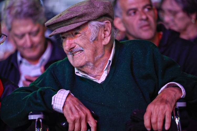 EL FRENTE AMPLIO CELEBRÓ EL LEGADO DE PEPE MUJICA EN URUGUAY