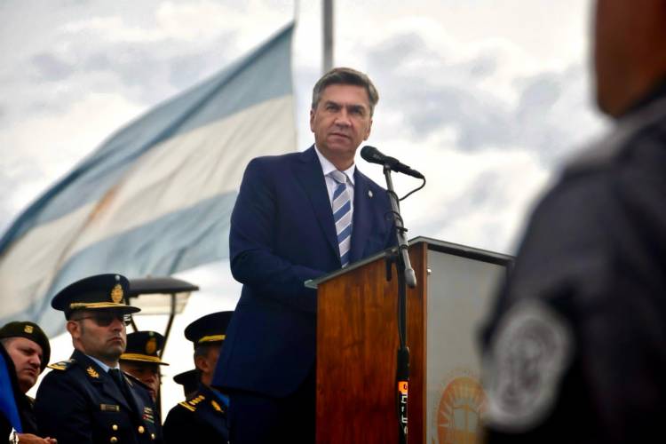 EL GOBERNADOR ZDERO ACOMPAÑÓ AL SERVICIO PENITENCIARIO PROVINCIAL EN UN NUEVO ANIVERSARIO