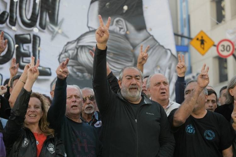 "VAMOS A PELEAR POR NUESTROS DERECHOS"