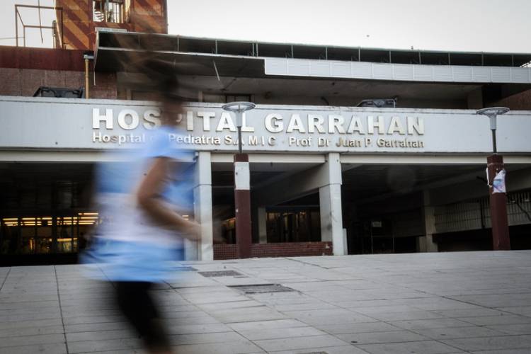 DECENAS DE ORGANIZACIONES EN LA CALLE POR EL HOSPITAL GARRAHAN