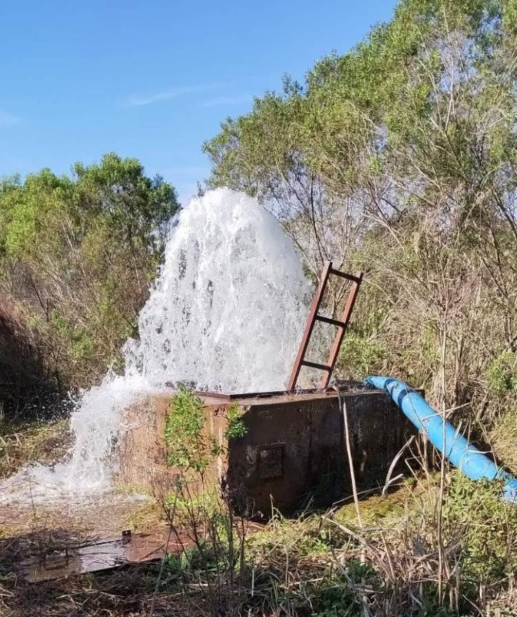 PRIMER ACUEDUCTO DEL INTERIOR: SAMEEP REPARÓ CÁMARA DE AIRE Y SE RESTABLECE EL SERVICIO DE AGUA POTABLE EN LOCALIDADES AFECTADAS