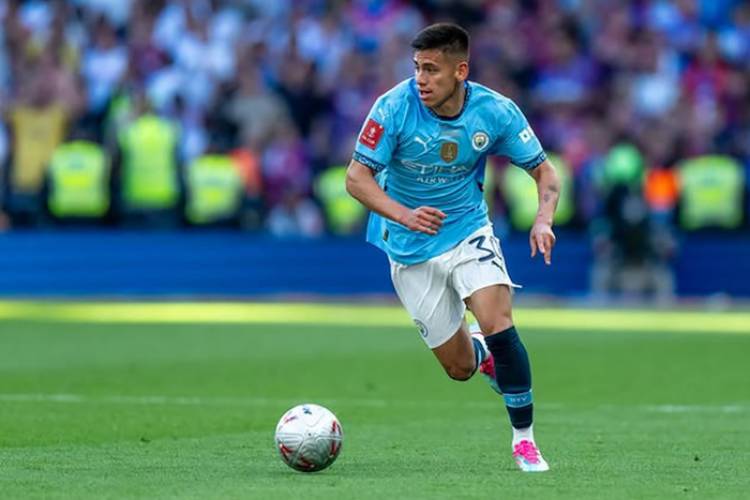 EL "DIABLITO" CLAUDIO ECHEVERRI SE VA DEL MANCHESTER CITY 