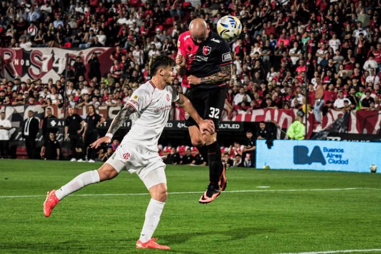 BARRACAS LE DIO OTRO GOLPE DURO A NEWELL'S