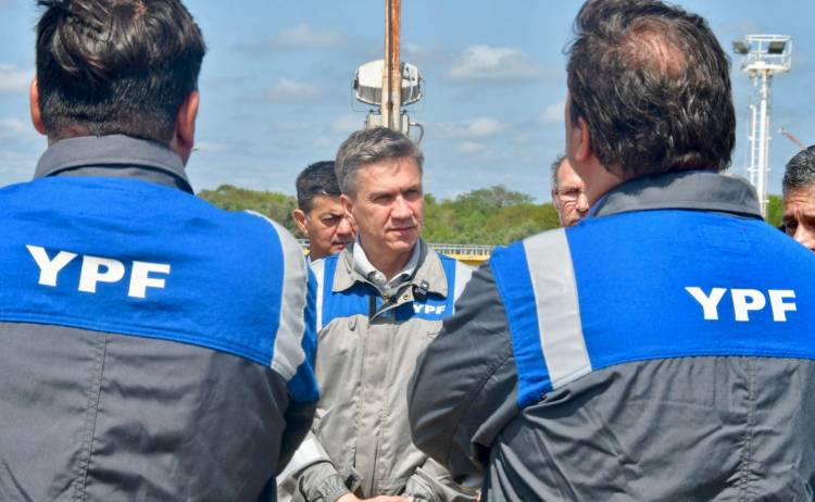 YPF REANUDA EL ABASTECIMIENTO REGIONAL CON LA LLEGADA DE BARCAZAS DE COMBUSTIBLE