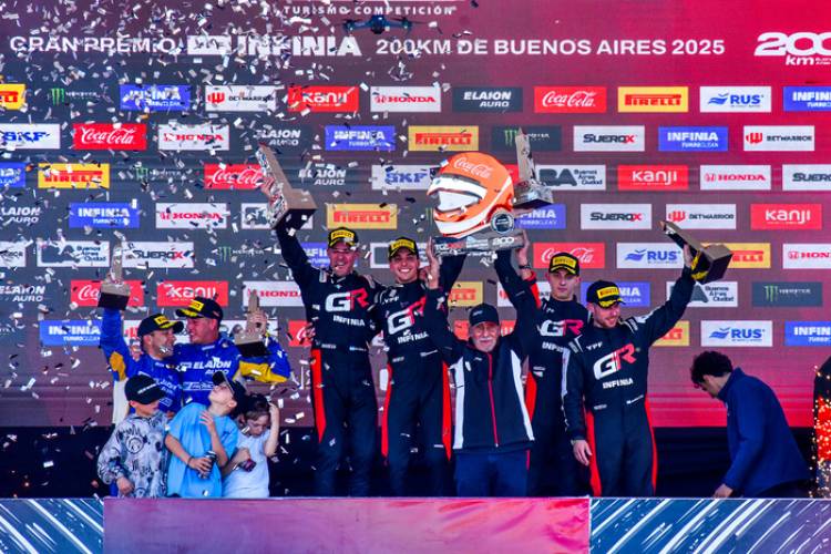 MATÍAS ROSSI Y SANTIAGO URRUTIA GANAN EL CLÁSICO DEL TC2000
