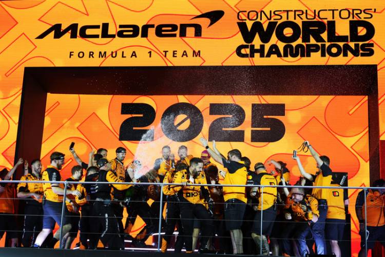 MCLAREN Y UNA HAZAÑA QUE ESPERÓ 34 AÑOS