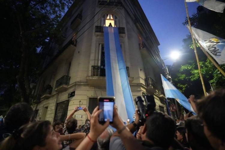 LAS MEJORES POSTALES DEL MASIVO RESPALDO A CRISTINA EN EL DÍA DE LA LEALTAD