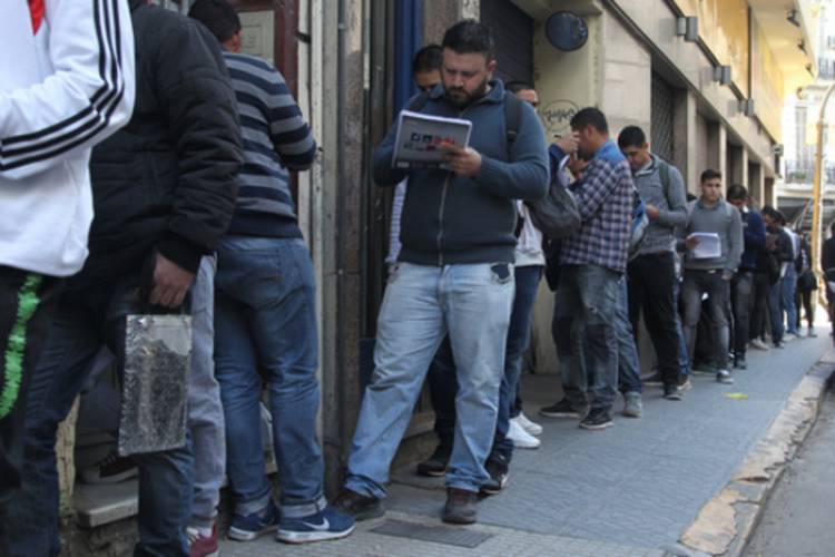 CASI 9 DE CADA 10 ARGENTINOS BUSCA UN NUEVO EMPLEO