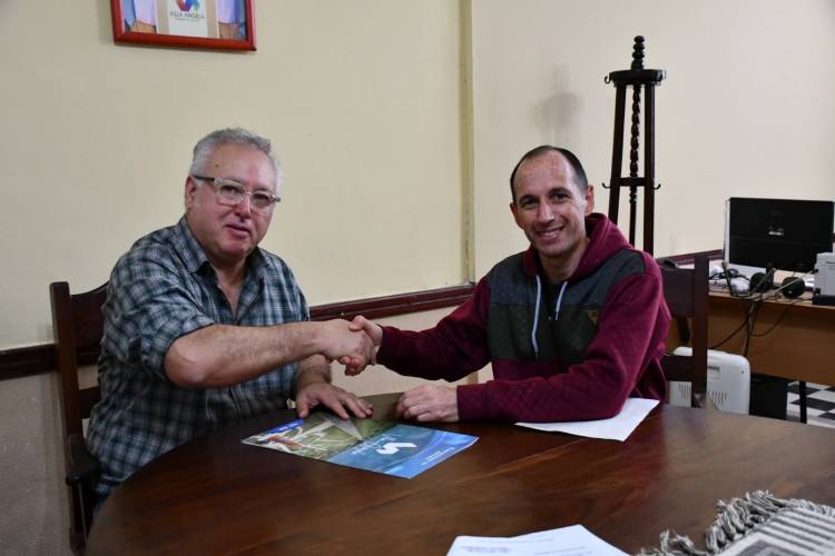 EL MUNICIPIO DE VILLA ÁNGELA RECONOCIÓ A LUIGI VICENTÍN POR SU TRAYECTORIA AUDIOVISUAL