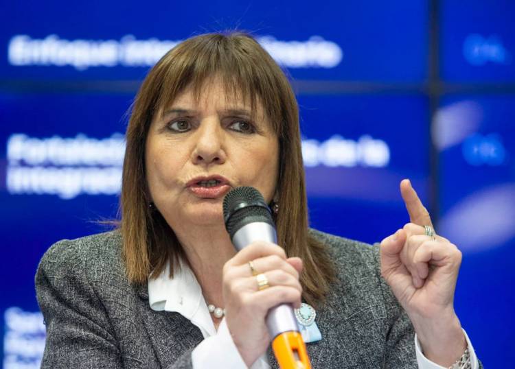 LA LIBERTAD AVANZA SE REÚNE ANTES DE LA JURA DE SENADORES: CÓMO PREPARAN LA APROBACIÓN DEL PLIEGO DE VILLAVERDE