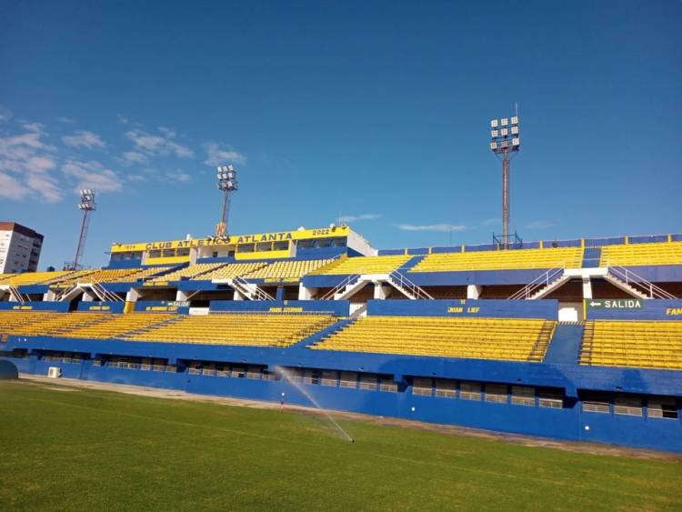 SEGURIDAD PROHÍBE POR CUATRO AÑOS EL INGRESO A ESTADIOS A DOS HINCHAS DE ATLANTA