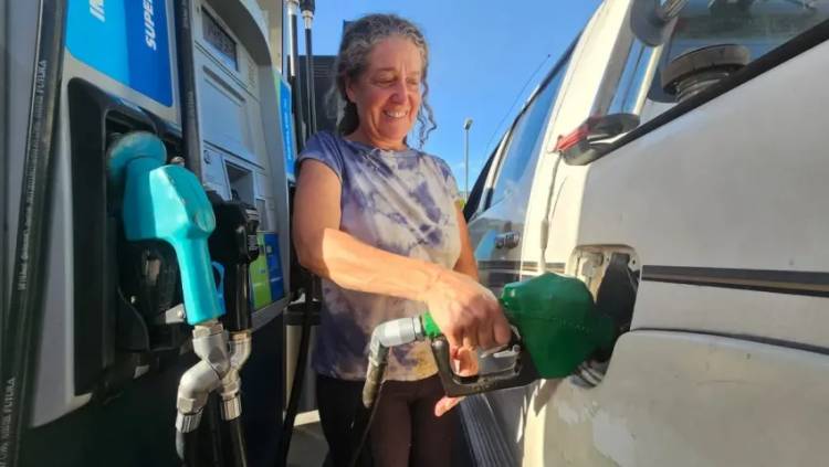 SE HABILITA EL PRIMER SURTIDOR PARA AUTODESPACHO DE COMBUSTIBLE