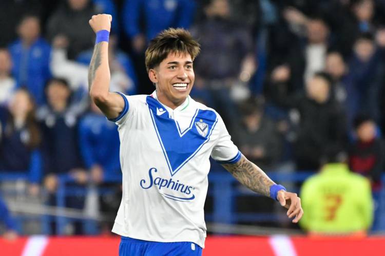 MAHER CARRIZO PASÓ DE VÉLEZ AL AJAX