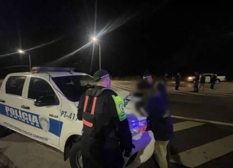 TRAS EL ATERRIZAJE DE UNA AVIONETA EN UNA ZONA RURAL, DETUVIERON A UN COLOMBIANO