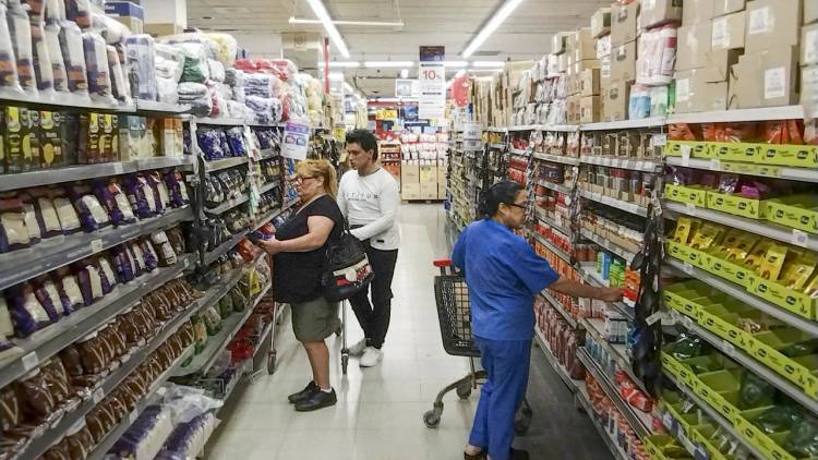 EL INDEC DARÁ A CONOCER LA INFLACIÓN DE FEBRERO: SE HABRÍA MANTENIDO CERCA DEL 3%