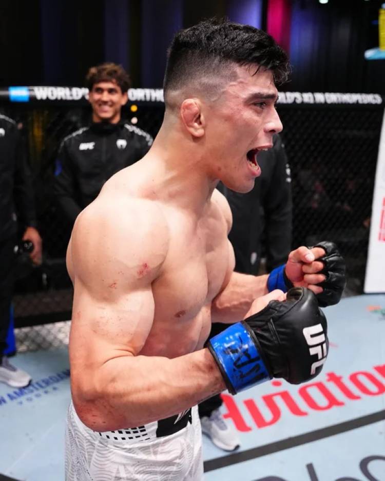 KEVIN VALLEJOS Y UNA CITA CON LA HISTORIA EN SU PELEA ANTE JOSH EMMETT, EN LA UFC
