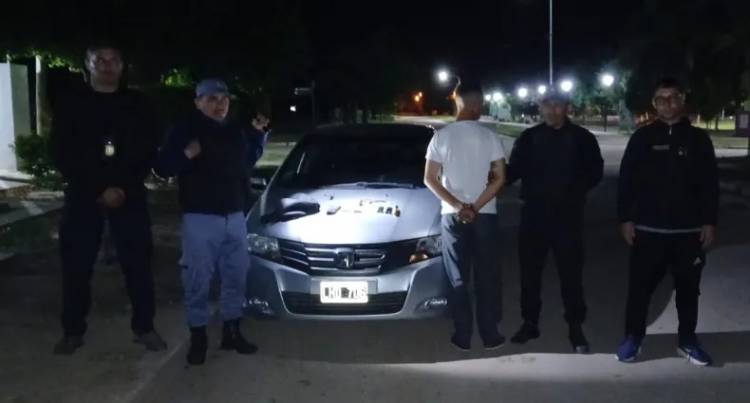 A LOS TIROS EN EL BARRIO: LO DETUVIERON ARMADO EN PAMPA ALMIRÓN