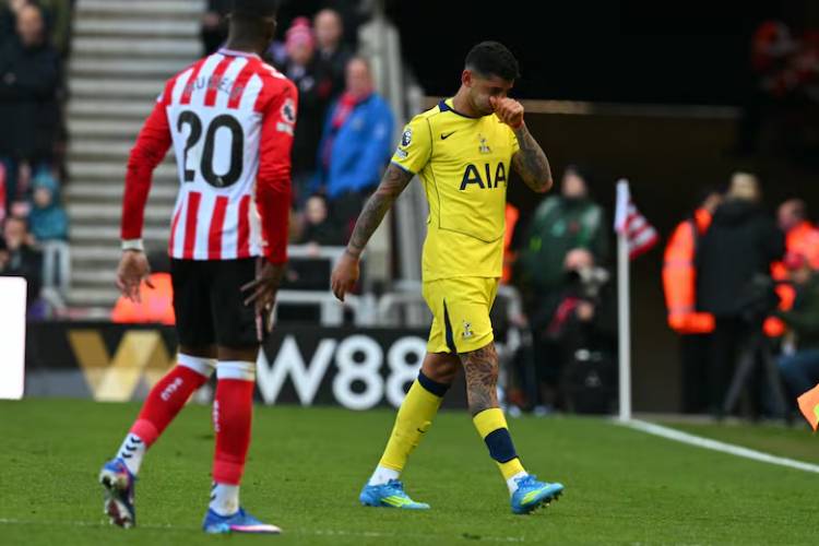 EMILIANO DIBU MARTÍNEZ TUVO UNA MOLESTIA EN EL CALENTAMIENTO Y CUTI ROMERO SALIÓ LESIONADO EN EL TOTTENHAM