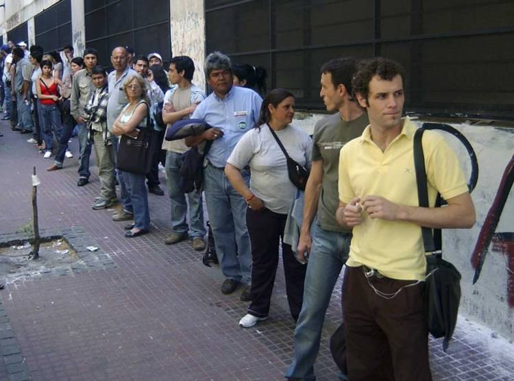 LA BRECHA EDUCATIVA YA SE SIENTE EN EL EMPLEO: ESCASEAN GRADUADOS DE NIVEL TERCIARIO