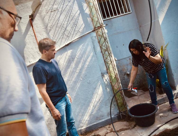 DESPUÉS DE 105 AÑOS, EL AGUA POTABLE LLEGÓ A LAS CASAS DE NAPENAY