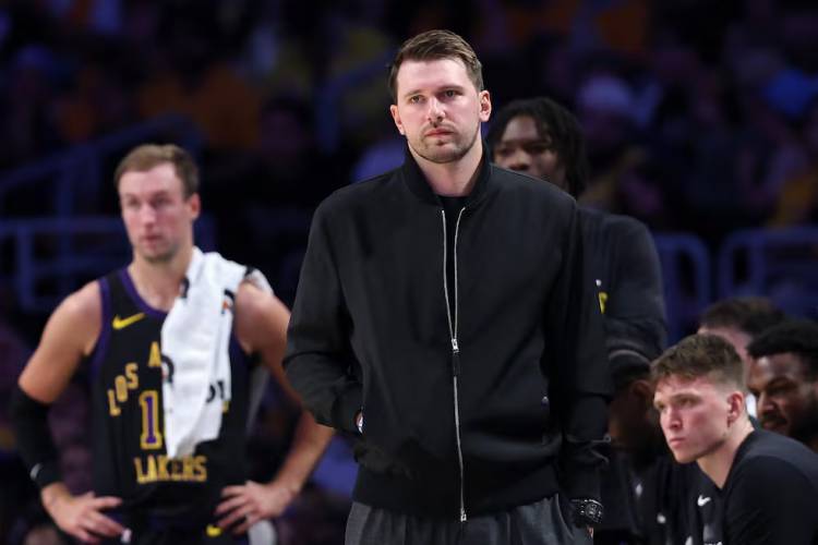 DONCIC PRIORIZA LA PATERNIDAD