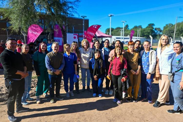 MÁS DE 600 PACIENTES FUERON ATENDIDOS EN UN NUEVO OPERATIVO RES EN EL ESPINILLO Y OLLA QUEBRADA