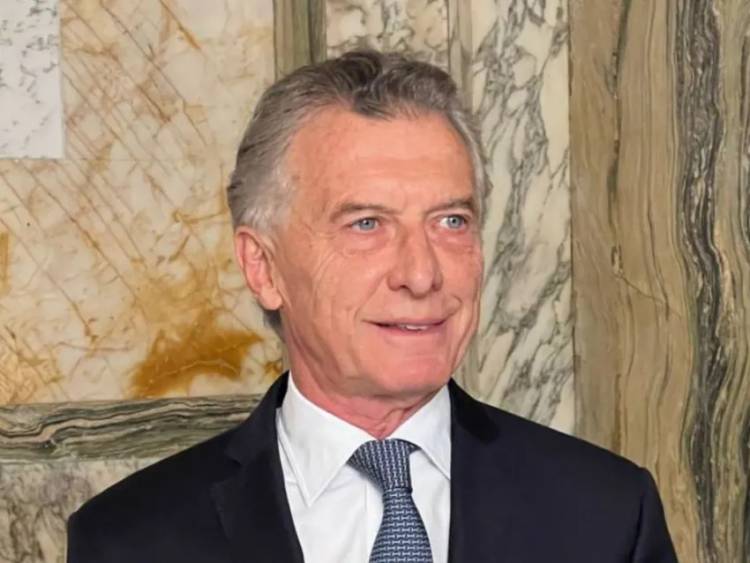 "EL POPULISMO VUELVE CUANDO SE QUIERE TAPAR UN ERROR", DIJO MACRI EN SU REAPARICIÓN