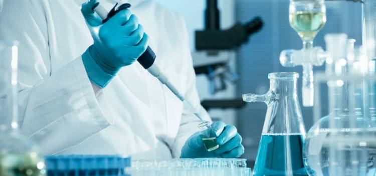 EN 2025 SE APROBARON 290 NUEVOS ESTUDIOS CLÍNICOS EN ARGENTINA