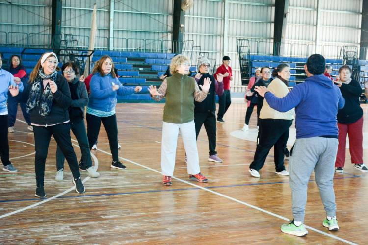 DEPORTES IMPULSÓ JORNADAS DE ACTIVIDAD FÍSICA Y PREVENCIÓN POR EL DÍA MUNDIAL DE LA HIPERTENSIÓN ARTERIAL