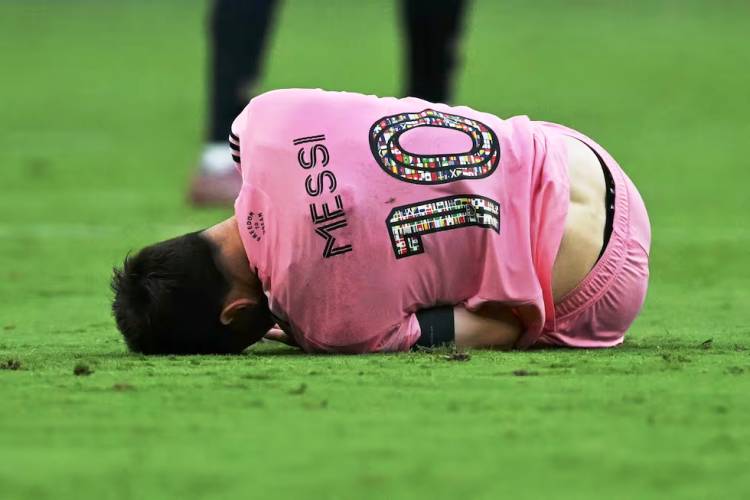 EL PRIMER DIAGNÓSTICO DE MESSI POR SU MOLESTIA ALIVIÓ A LA SELECCIÓN