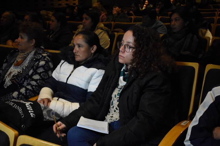 EL GOBIERNO PROVINCIAL CAPACITÓ A PERSONAL DE RESIDENCIAS DE ADULTOS MAYORES EN MANIPULACIÓN SEGURA DE ALIMENTOS