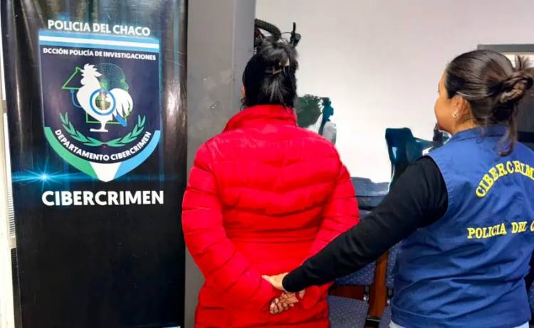 UNA MUJER EXIGÍA DINERO A UN JOVEN BAJO AMENAZA DE DIFUNDIR FOTOS ÍNTIMAS: FUE DETENIDA