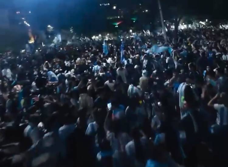 MÁS DE 95.000 PERSONAS CELEBRARON EL PASE DE ARGENTINA A LA FINAL, EN UNA FIESTA QUE TERMINÓ CON TOTAL NORMALIDAD