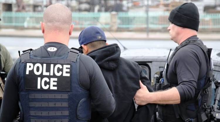 TRUMP Y EL SECRETARIO DE SEGURIDAD “ESTÁN DE ACUERDO” EN REANUDAR CONTROLES DE TRÁNSITO DE ICE