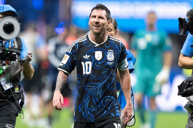 "ESTE GRUPO YA ESCRIBIÓ UNA HISTORIA": LA PUBLICACIÓN DE MESSI QUE REVOLUCIONA AL PAÍS