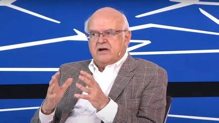 UN ECONOMISTA AFIRMA QUE EL MODELO DEL GOBIERNO ES “INSOSTENIBLE”