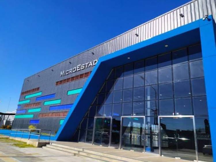 CAPACITACIÓN GRATUITA SOBRE LESIONES DEPORTIVAS, RCP Y DEA EN EL POLIDEPORTIVO JAIME ZAPATA